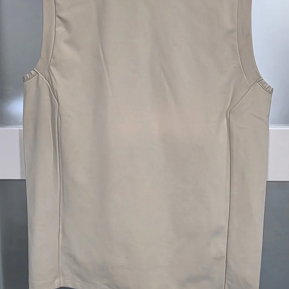 G/FORE Cream and Black Logo Golf Vest - Picture 5 of 6